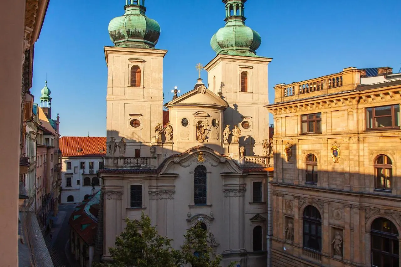 Stylish Apartment In The Heart Of The Old Town Praag Tsjechië